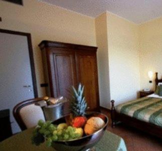 Monguzzo Hotel Nastro Azzurro מראה חיצוני תמונה