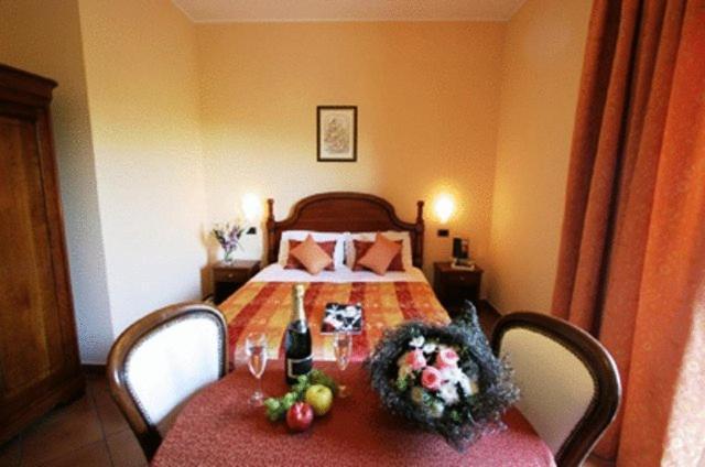 Monguzzo Hotel Nastro Azzurro מראה חיצוני תמונה