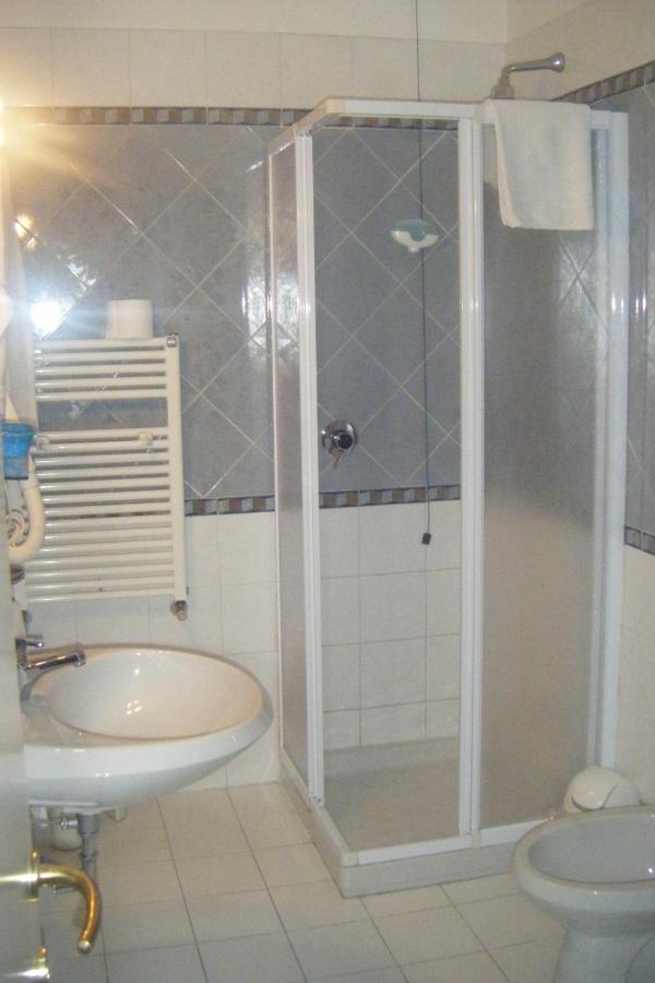 Monguzzo Hotel Nastro Azzurro חדר תמונה