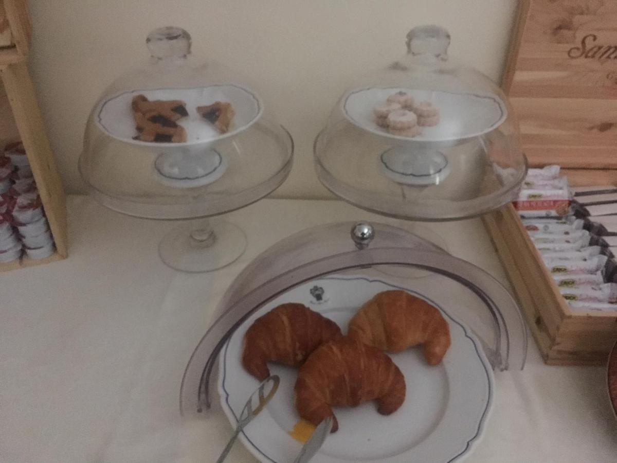 Monguzzo Hotel Nastro Azzurro מראה חיצוני תמונה